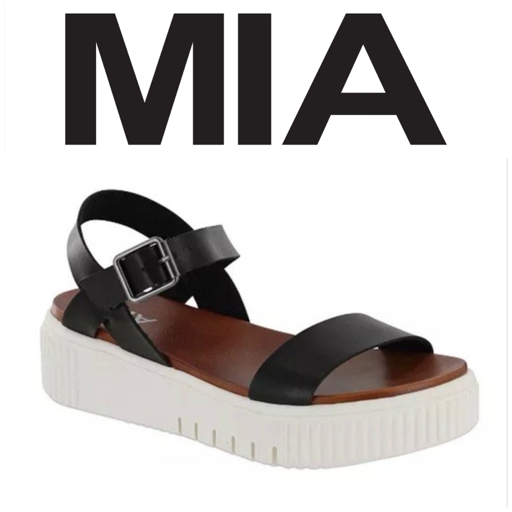 Ameera Black Platform Sandals